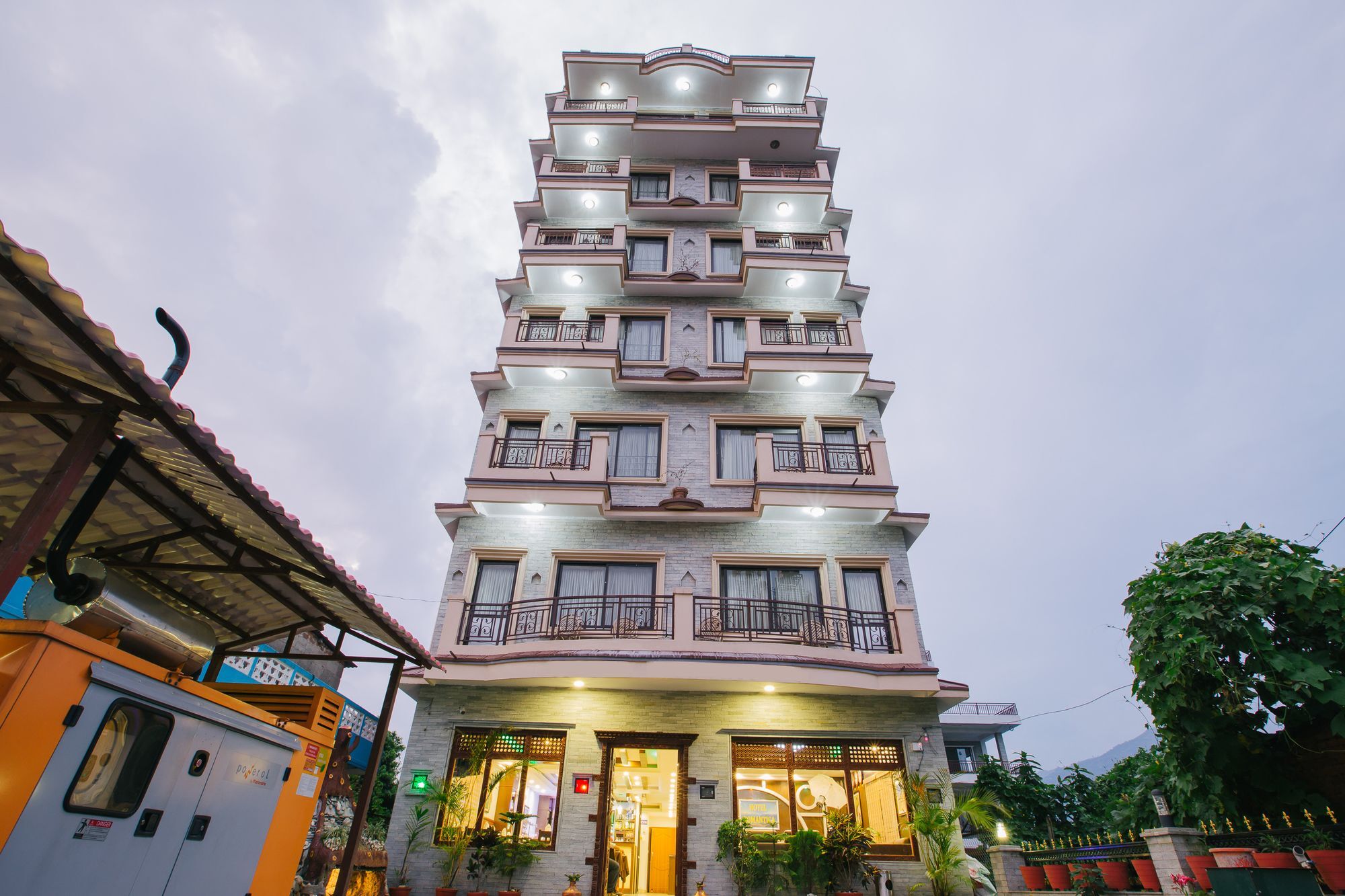 Hotel Romantica Pokhara Dış mekan fotoğraf